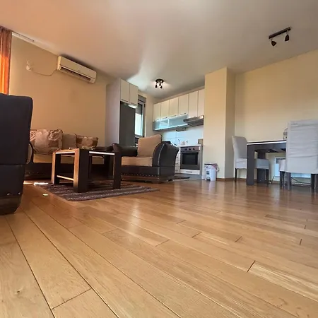 Gorica C Apartment *